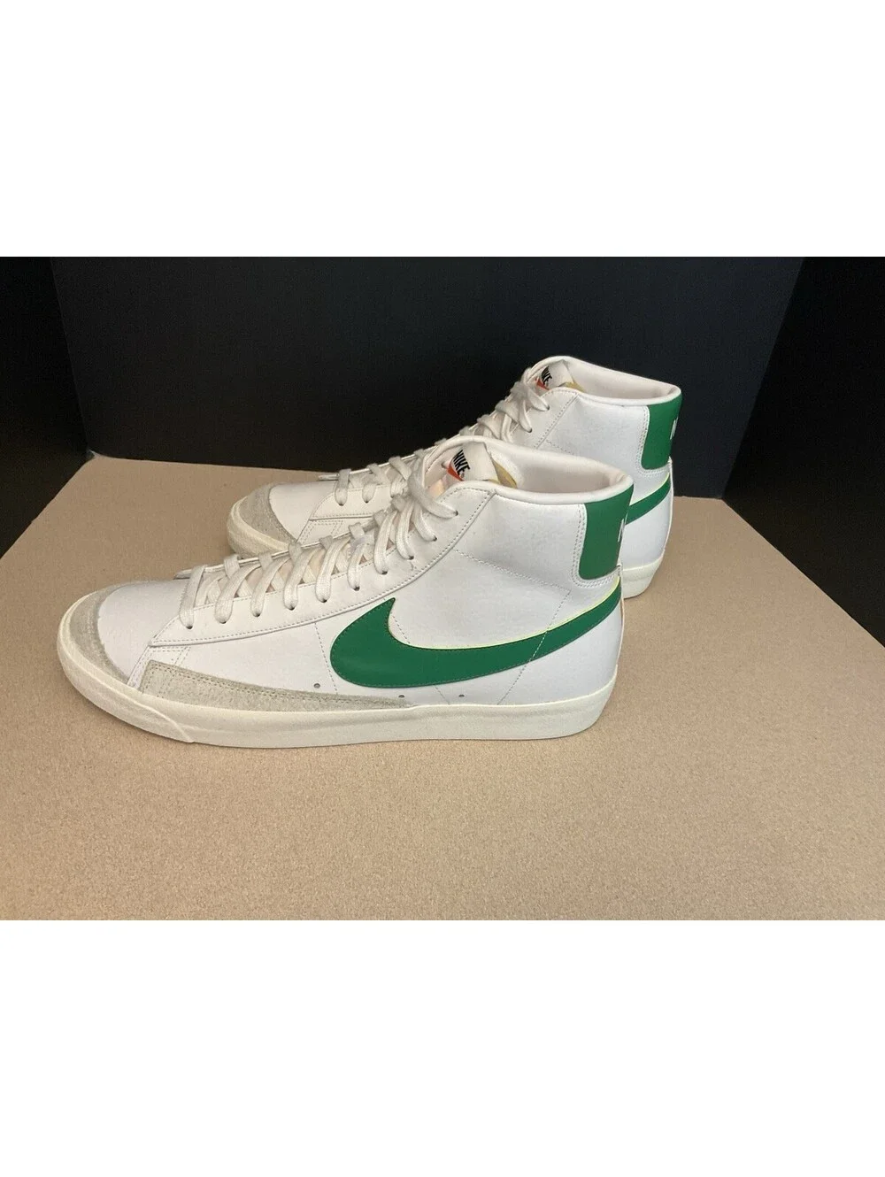 Mens Nike Blazer Mid 77 Vintage White/Lucid Green Athletic Shoes. Size 15. Nice!